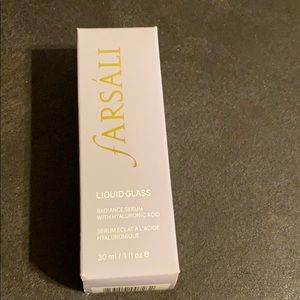 Farsali Liquid Glass